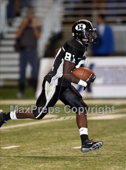 Thumbnail 1 in Foster vs. Hanks (Dave Campbell's Texas Football Classic) photogallery.