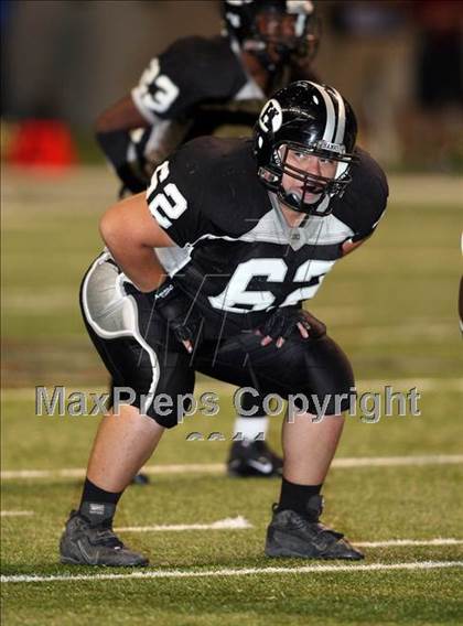 Thumbnail 2 in Foster vs. Hanks (Dave Campbell's Texas Football Classic) photogallery.