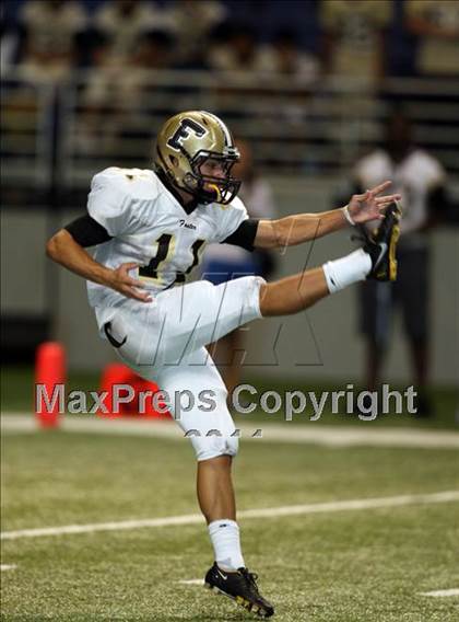 Thumbnail 1 in Foster vs. Hanks (Dave Campbell's Texas Football Classic) photogallery.