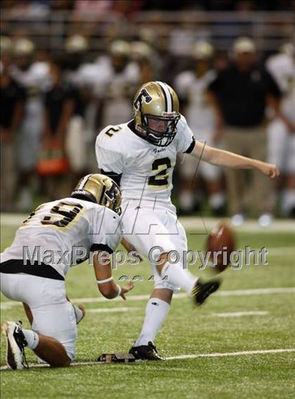 Thumbnail 2 in Foster vs. Hanks (Dave Campbell's Texas Football Classic) photogallery.