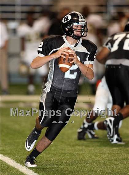 Thumbnail 2 in Foster vs. Hanks (Dave Campbell's Texas Football Classic) photogallery.