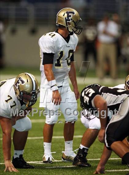 Thumbnail 2 in Foster vs. Hanks (Dave Campbell's Texas Football Classic) photogallery.