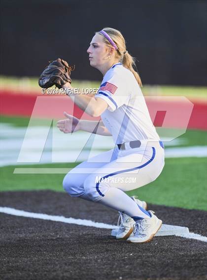 Thumbnail 3 in Galena Park vs. Friendswood (UIL Softball 5A Region 3 Area) photogallery.