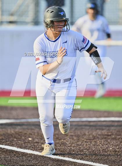 Thumbnail 2 in Galena Park vs. Friendswood (UIL Softball 5A Region 3 Area) photogallery.