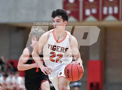 Thumbnail 2 in Aspen vs. Sterling (CHSAA 3A Final 4) photogallery.