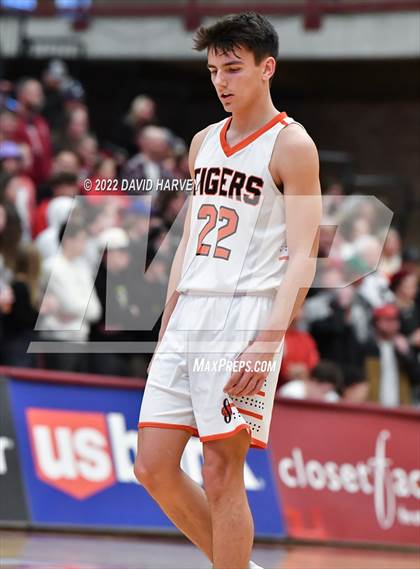 Thumbnail 1 in Aspen vs. Sterling (CHSAA 3A Final 4) photogallery.