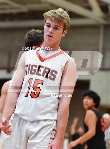 Thumbnail 3 in Aspen vs. Sterling (CHSAA 3A Final 4) photogallery.