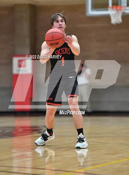 Thumbnail 1 in Aspen vs. Sterling (CHSAA 3A Final 4) photogallery.
