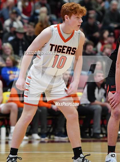 Thumbnail 2 in Aspen vs. Sterling (CHSAA 3A Final 4) photogallery.