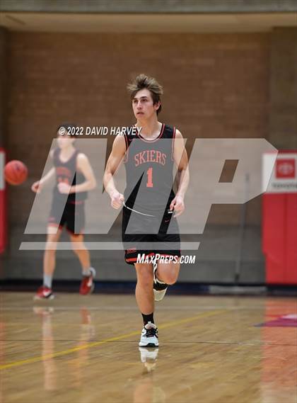 Thumbnail 2 in Aspen vs. Sterling (CHSAA 3A Final 4) photogallery.