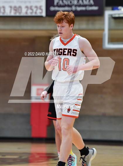 Thumbnail 3 in Aspen vs. Sterling (CHSAA 3A Final 4) photogallery.