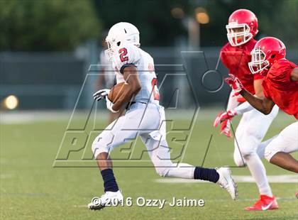 Thumbnail 2 in Taft [William H.] vs  Roosevelt [Theodore] (Scrimmage) photogallery.