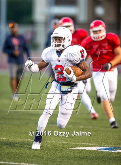 Thumbnail 2 in Taft [William H.] vs  Roosevelt [Theodore] (Scrimmage) photogallery.