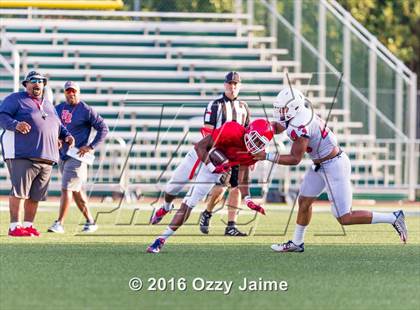 Thumbnail 2 in Taft [William H.] vs  Roosevelt [Theodore] (Scrimmage) photogallery.