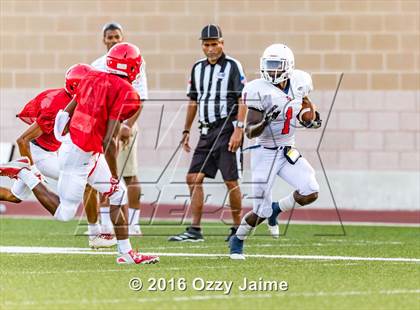 Thumbnail 2 in Taft [William H.] vs  Roosevelt [Theodore] (Scrimmage) photogallery.