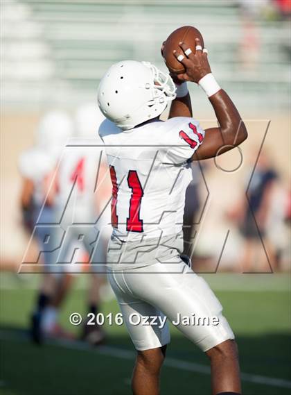 Thumbnail 2 in Taft [William H.] vs  Roosevelt [Theodore] (Scrimmage) photogallery.