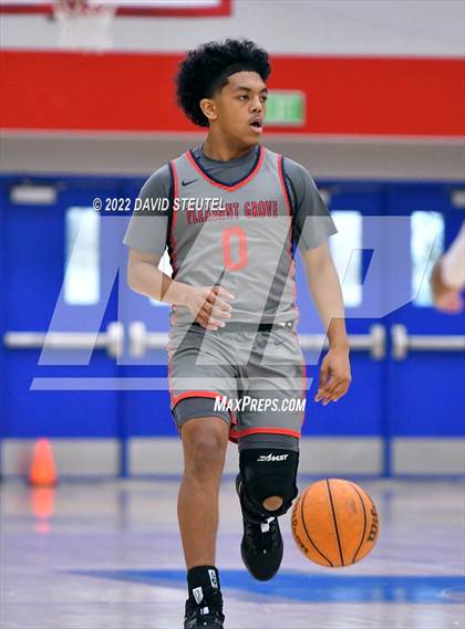 Thumbnail 2 in Pleasant Grove vs. McClatchy (Stan Harms Classic) photogallery.