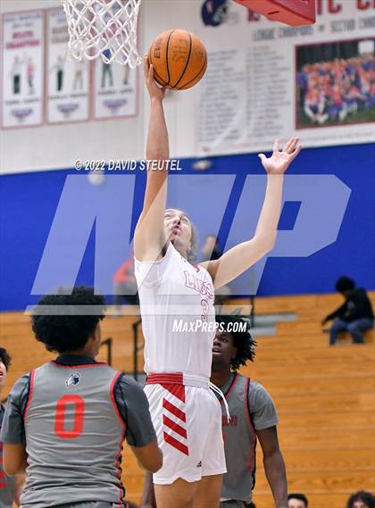 Thumbnail 2 in Pleasant Grove vs. McClatchy (Stan Harms Classic) photogallery.