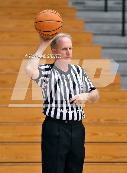 Thumbnail 2 in Pleasant Grove vs. McClatchy (Stan Harms Classic) photogallery.