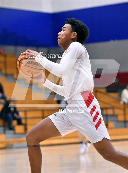 Thumbnail 3 in Pleasant Grove vs. McClatchy (Stan Harms Classic) photogallery.