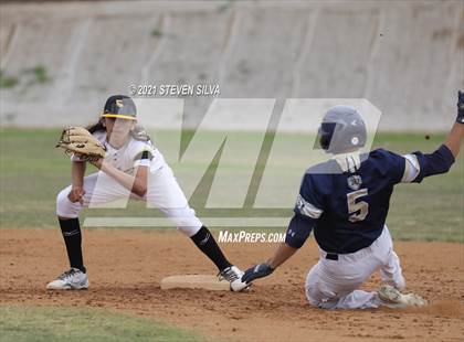 Thumbnail 3 in Bonita Vista @ El Capitan photogallery.
