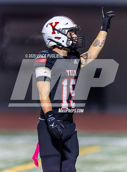 Thumbnail 2 in Curtis @ Yelm photogallery.