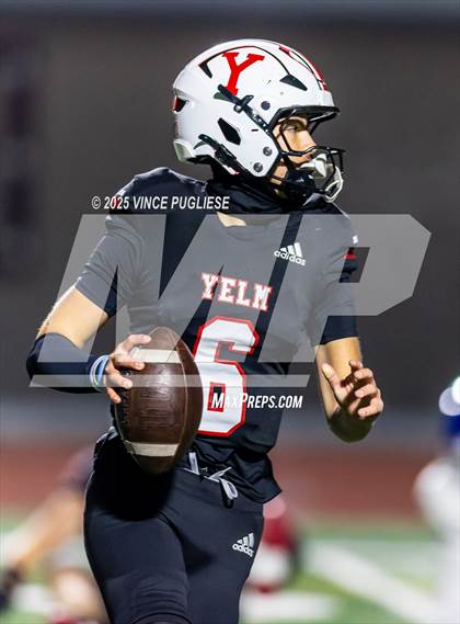 Thumbnail 1 in Curtis @ Yelm photogallery.