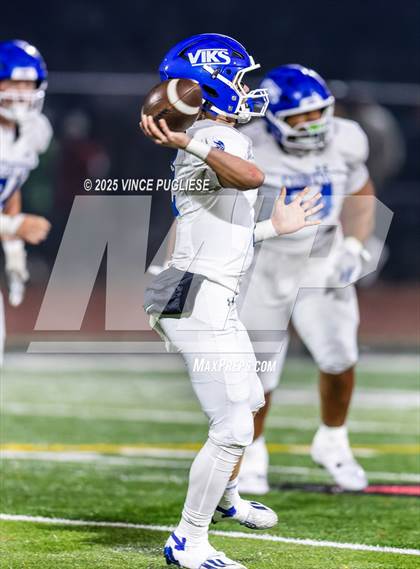 Thumbnail 3 in Curtis @ Yelm photogallery.