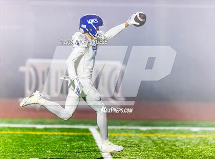 Thumbnail 2 in Curtis @ Yelm photogallery.