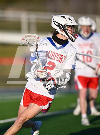 Thumbnail 3 in Victor @ Fairport photogallery.