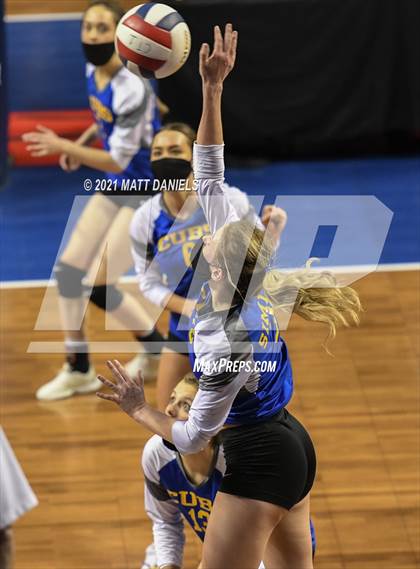Thumbnail 1 in Fleming vs. Simla (CHSAA 1A Semifinal) photogallery.