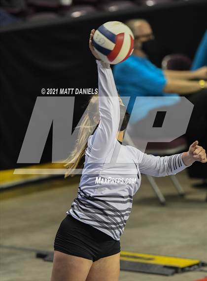 Thumbnail 2 in Fleming vs. Simla (CHSAA 1A Semifinal) photogallery.
