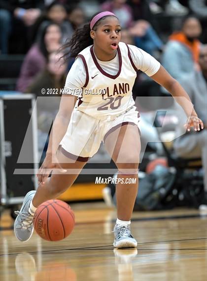 Thumbnail 2 in South Grand Prairie vs. Plano (UIL 6A Area Playoff) photogallery.