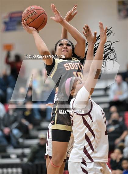 Thumbnail 3 in South Grand Prairie vs. Plano (UIL 6A Area Playoff) photogallery.