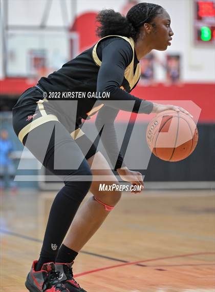 Thumbnail 1 in South Grand Prairie vs. Plano (UIL 6A Area Playoff) photogallery.