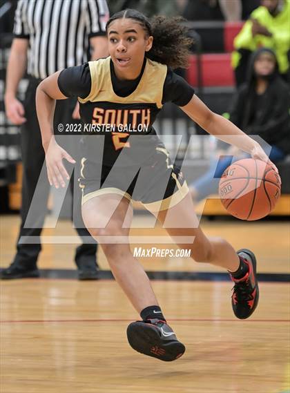 Thumbnail 3 in South Grand Prairie vs. Plano (UIL 6A Area Playoff) photogallery.