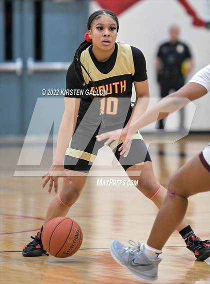 Thumbnail 2 in South Grand Prairie vs. Plano (UIL 6A Area Playoff) photogallery.