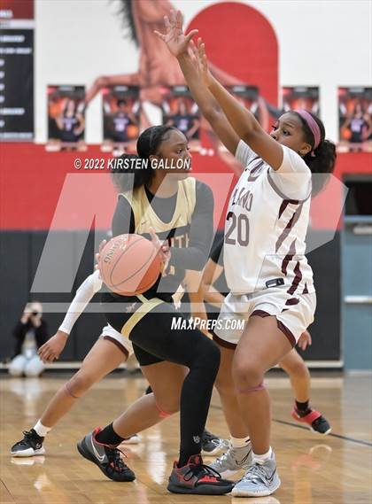 Thumbnail 2 in South Grand Prairie vs. Plano (UIL 6A Area Playoff) photogallery.