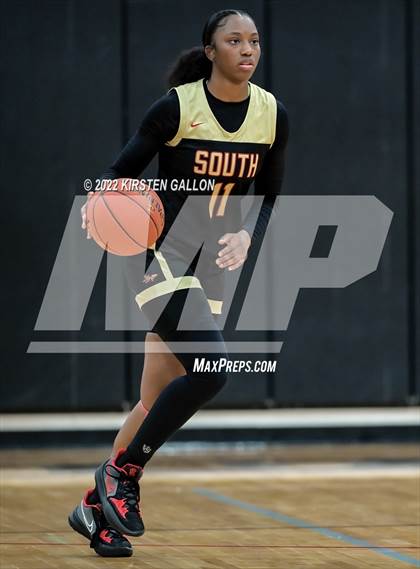 Thumbnail 2 in South Grand Prairie vs. Plano (UIL 6A Area Playoff) photogallery.