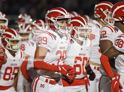 Thumbnail 2 in Mater Dei vs. Liberty (Polynesian Classic) photogallery.