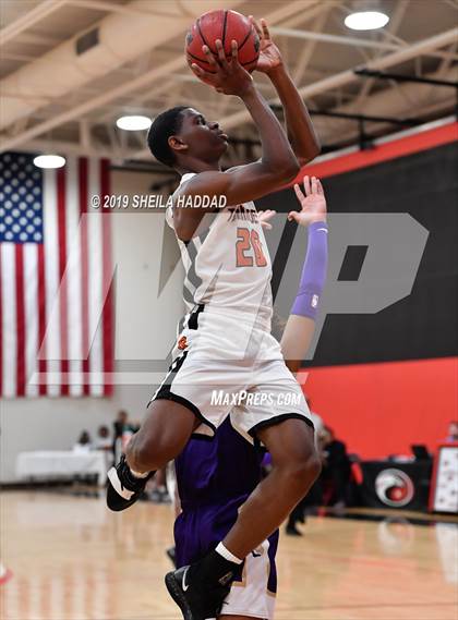 Thumbnail 2 in Booker vs. Booker T Washington (Sun Bash Tournament). photogallery.