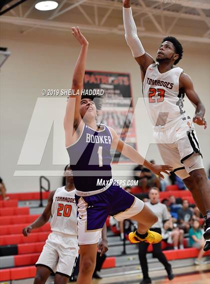 Thumbnail 1 in Booker vs. Booker T Washington (Sun Bash Tournament). photogallery.