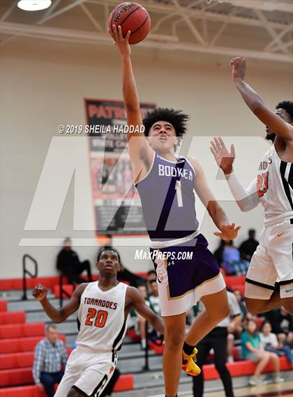 Thumbnail 2 in Booker vs. Booker T Washington (Sun Bash Tournament). photogallery.
