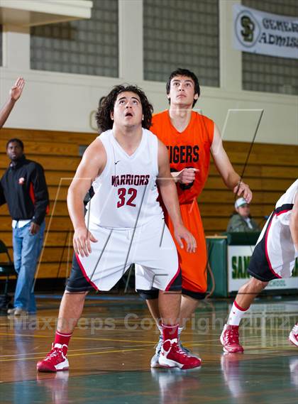 Thumbnail 1 in Carpinteria vs South Pasadena (Santa Barbara Holiday Classic) photogallery.