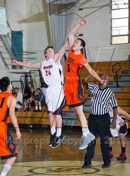 Thumbnail 1 in Carpinteria vs South Pasadena (Santa Barbara Holiday Classic) photogallery.