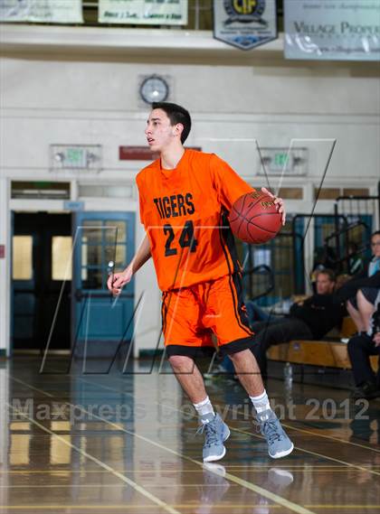 Thumbnail 2 in Carpinteria vs South Pasadena (Santa Barbara Holiday Classic) photogallery.