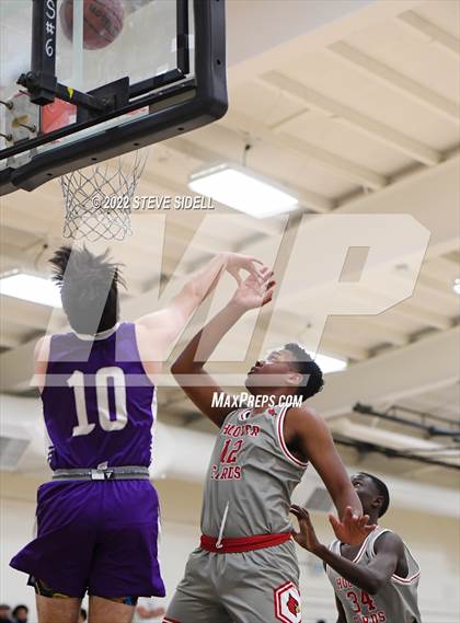 Thumbnail 2 in Carlsbad vs. Hoover photogallery.
