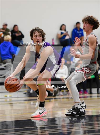Thumbnail 2 in Carlsbad vs. Hoover photogallery.