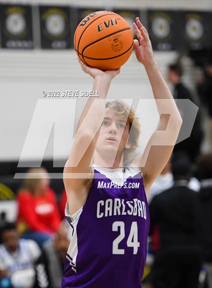 Thumbnail 2 in Carlsbad vs. Hoover photogallery.