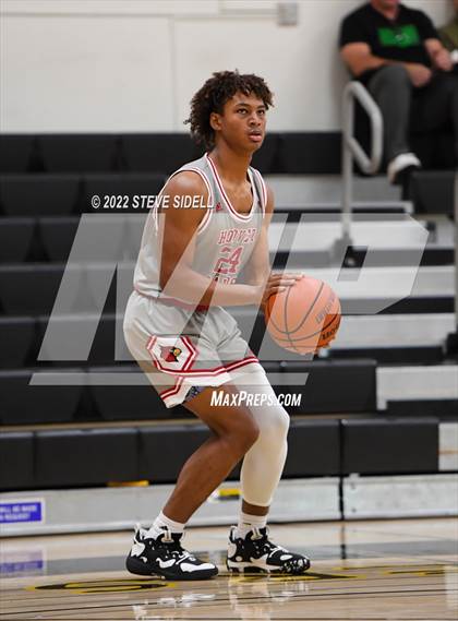 Thumbnail 3 in Carlsbad vs. Hoover photogallery.